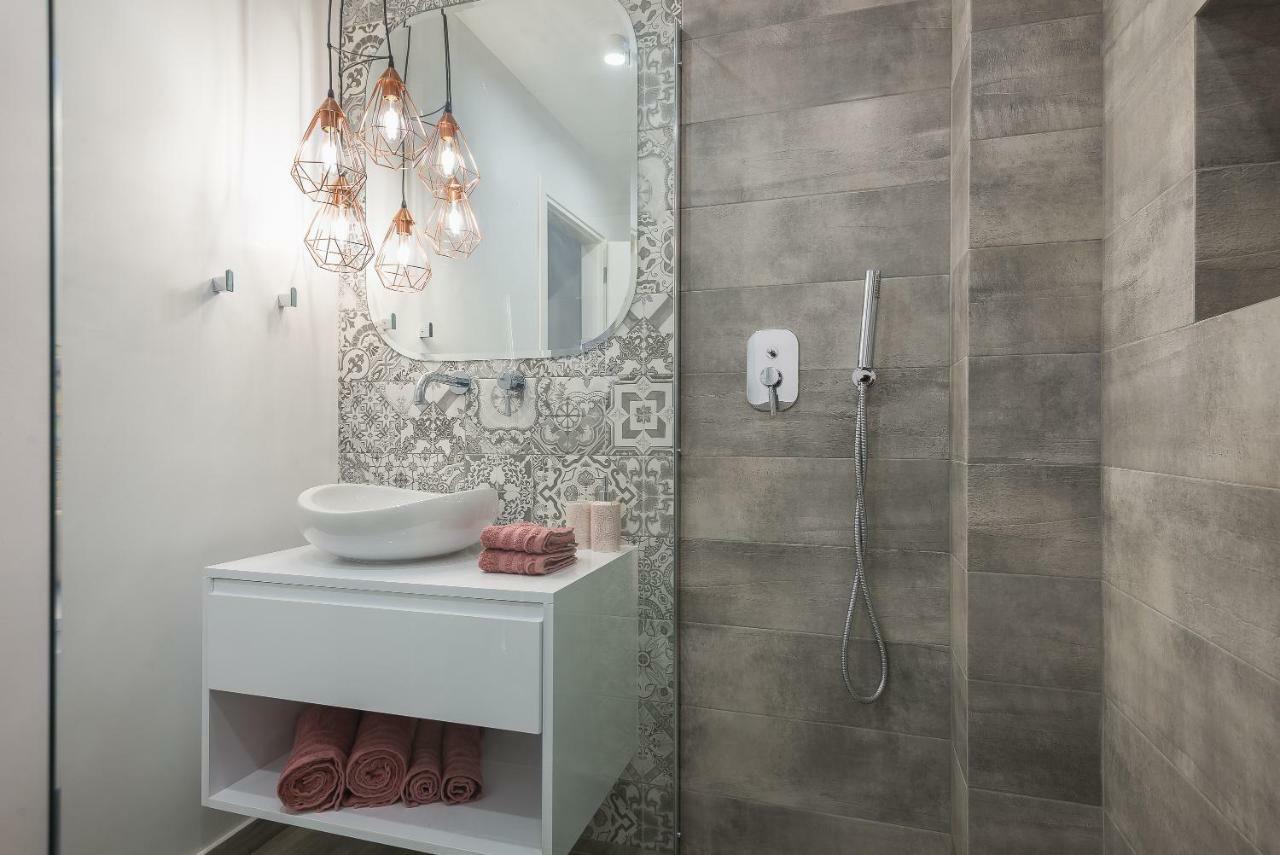 "Sunbow Earth"- Boutique New Apt In Dowtown أثينا المظهر الخارجي الصورة